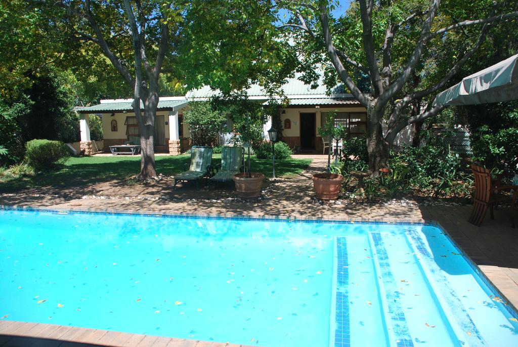 Sunninghill Guest Lodges Johannesburg Exteriör bild