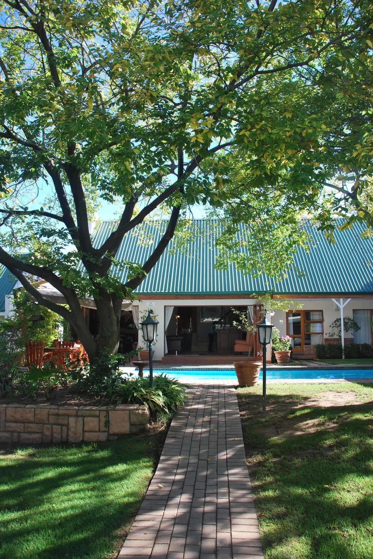 Sunninghill Guest Lodges Johannesburg Exteriör bild