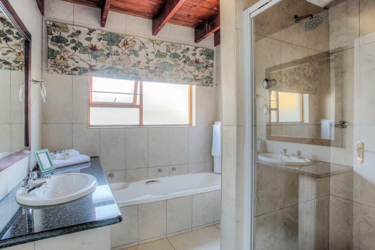 Sunninghill Guest Lodges Johannesburg Exteriör bild