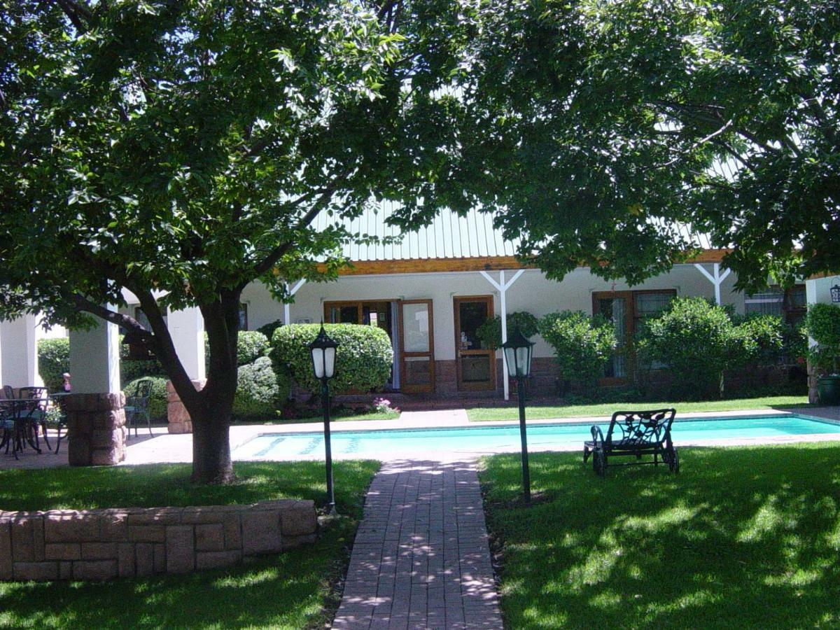 Sunninghill Guest Lodges Johannesburg Exteriör bild